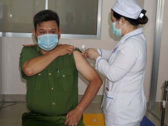 Cần Thơ hoàn tất tiêm

vaccine phòng COVID-19