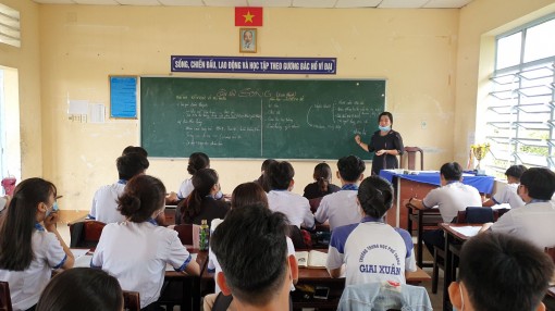 Học sinh Cần Thơ tạm dừng đến trường, chuyển sang hình thức học trực tuyến từ ngày 10-5