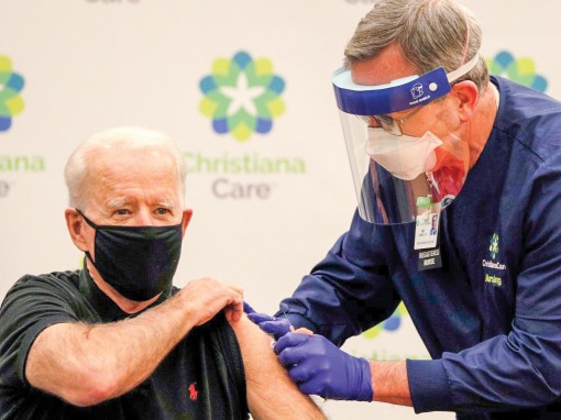 Mỹ chi tiền thuyết phục người dân tiêm vaccine