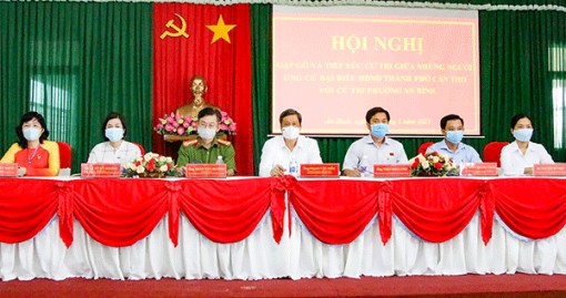 Những người ứng cử đại biểu Quốc hội, HĐND tiếp tục tiếp xúc cử tri