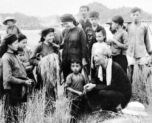 Tháng 5 nhớ Bác: Tư tưởng "lấy dân làm gốc" mãi mãi soi sáng