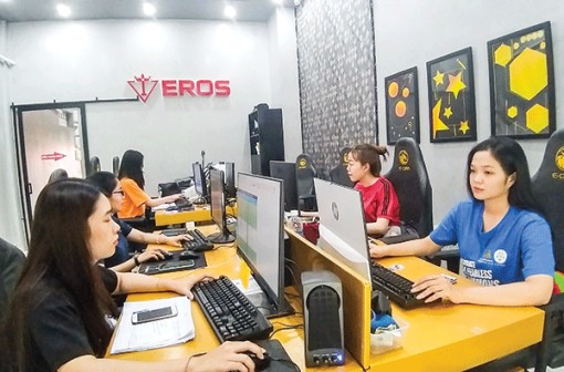 Chuyển hướng kinh doanh với thương mại điện tử