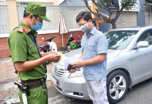 Kiên quyết xử lý vi phạm quy định về trật tự an toàn giao thông và trật tự đô thị