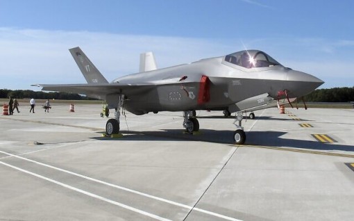 Thương vụ bán tiêm kích F-35 cho UAE lâm nguy