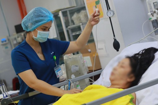 Cứu sống bệnh nhân bị thủng gan, phổi và cơ hoành