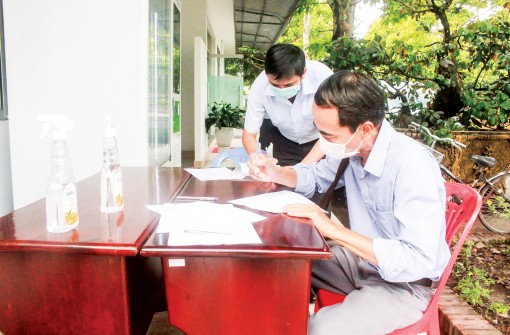 Doanh nghiệp khu công nghiệp

đồng lòng giữ vững mặt trận kinh tế