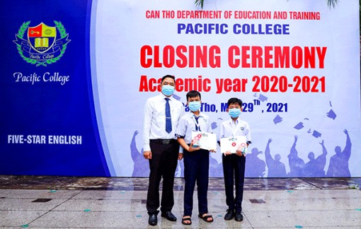 Khen thưởng học sinh đoạt giải cao tại “Sân chơi Khoa học ứng dụng FIRST LEGO League” năm 2021