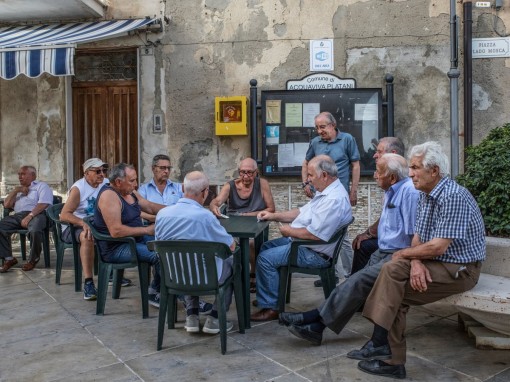 “Quả bom hẹn giờ nhân khẩu học” đã nổ tại Ý