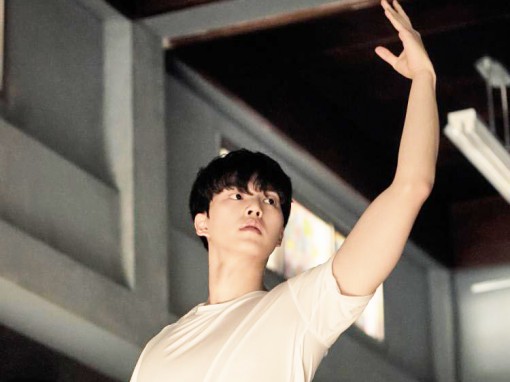 Song Kang: Ngôi sao mới

của điện ảnh Hàn Quốc