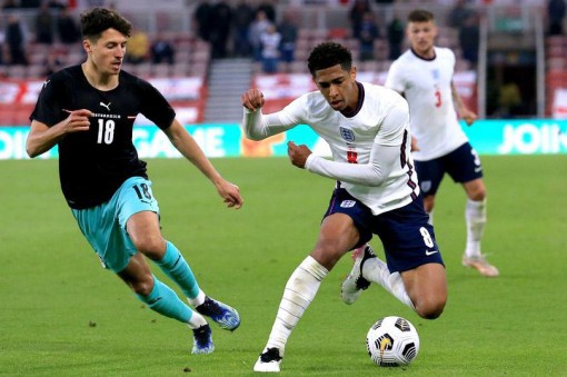 Thử thách mới cho “sư tử trẻ” Bellingham