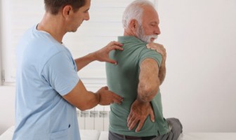 Viêm xương khớp làm tăng nguy cơ mắc Parkinson