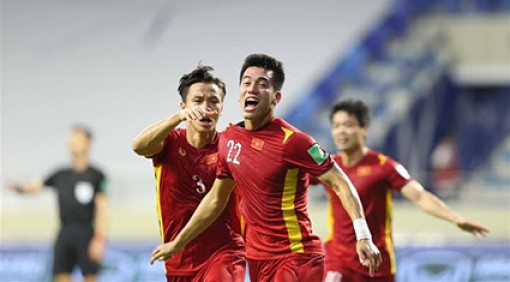 “Dĩ độc trị độc”