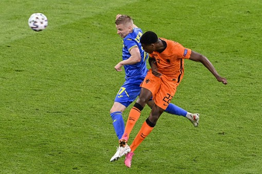 Chiến thắng kịch tính của “Cơn lốc màu da cam”