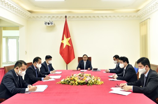 Việt Nam và Pháp nhất trí hỗ trợ cung cấp vaccine phòng COVID-19