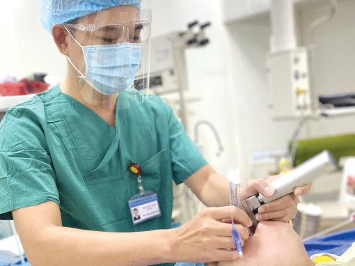 Những thầy thuốc

nhiều lần hiến máu cứu người