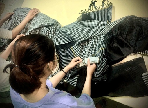 Kỳ công: Trang phục Dạ hội khăn rằn cho cuộc thi Đại sứ Du lịch Cửu Long 2021