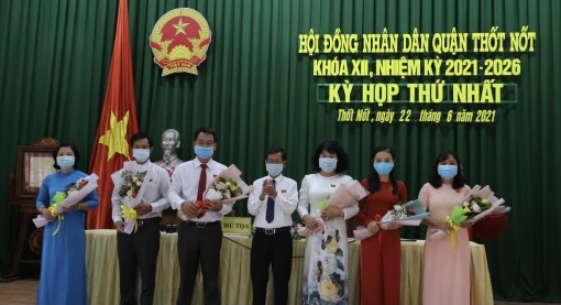 HÐND quận Thốt Nốt và HÐND huyện Cờ Ðỏ tổ chức kỳ họp thứ nhất, khóa XII, nhiệm kỳ 2021-2026