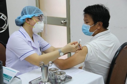 Tìm mọi cách tăng tỷ lệ tiếp cận, tiêm chủng vaccine phòng COVID-19