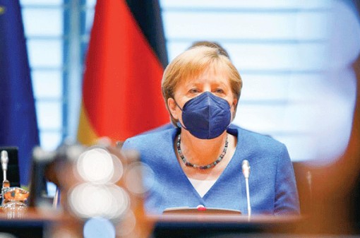 Vaccine AstraZeneca và Pfizer hiệu quả với các biến thể Delta và Kappa