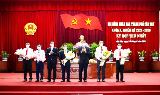 Ông Trần Việt Trường được bầu làm Chủ tịch UBND TP Cần Thơ