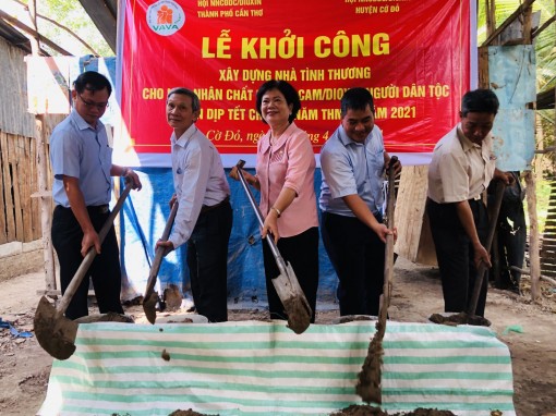 Nỗ lực vận động nguồn lực chăm lo nạn nhân chất độc da cam