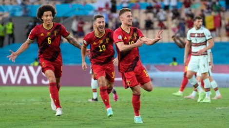 Bế tắc trước Bỉ, tuyển Bồ Đào Nha thành "cựu vương" EURO 2020
