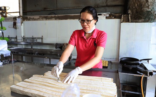 Khấm khá nhờ nghề làm đậu hủ