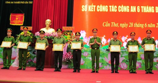 Triển khai đồng bộ các giải pháp, nỗ lực giữ vững an ninh trật tự thành phố