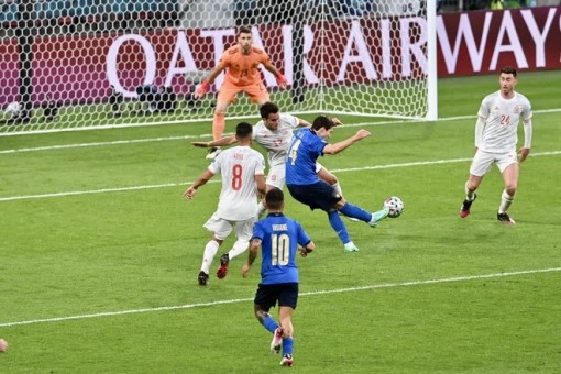 Bỏ lỡ nhiều cơ hội, Tây Ban Nha ngậm ngùi nhìn Ý vào chung kết