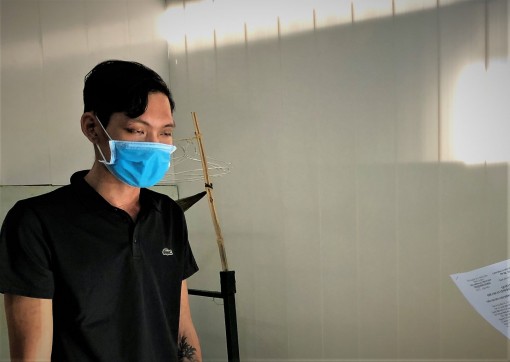 Cà Mau: Bắt giam đối tượng đánh cán bộ Công an trong khu cách ly