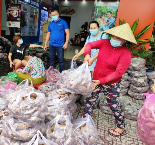 Kết nối cung - cầu, hỗ trợ nông dân tiêu thụ nông sản