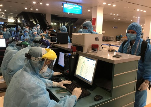 Sân bay Cần Thơ đón 302 công dân Việt Nam về nước