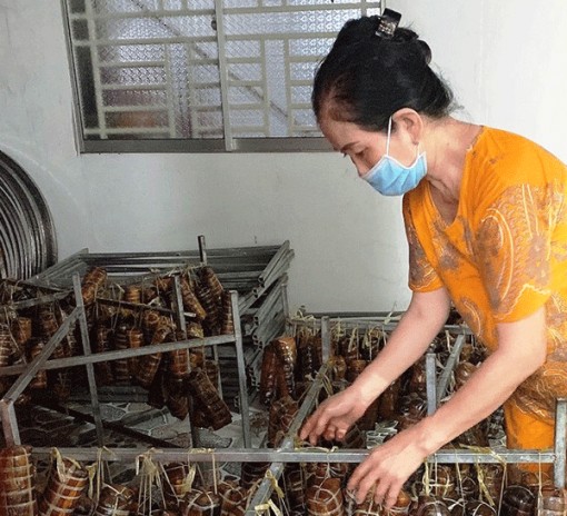 Người Cần Thơ gửi bánh tét tiếp sức đồng bào TP Hồ Chí Minh chống dịch