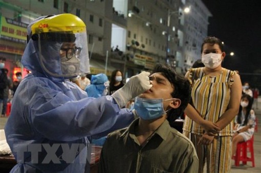 Sáng 16/7 Việt Nam ghi nhận 1.438 ca mắc mới COVID-19 trong nước