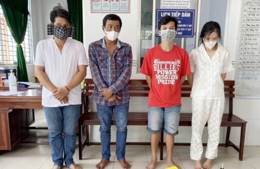 Bắt quả tang  4 đối tượng thuê phòng sử dụng ma túy
