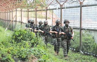 Dân Hàn ủng hộ thống nhất hai miền Triều Tiên Dân Hàn ủng hộ thống nhất hai miền Triều Tiên