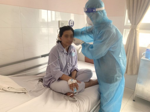 Thêm sản phụ mắc COVID-19 nguy kịch được cứu sống