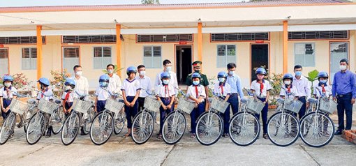 Mái nhà yêu thương