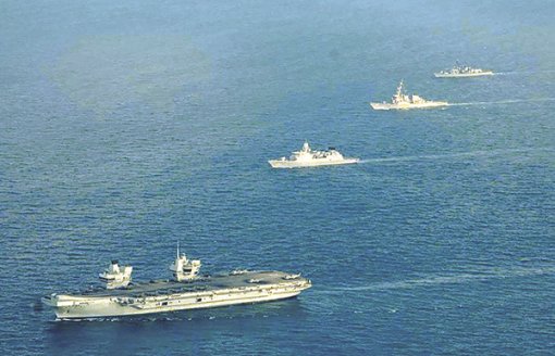 Nhóm tác chiến tàu sân bay Anh thị uy trên Biển Đông