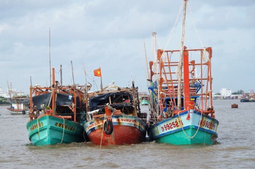 Giãn cách xã hội cho ngư dân