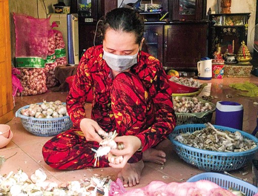 Đồng lòng vượt khó