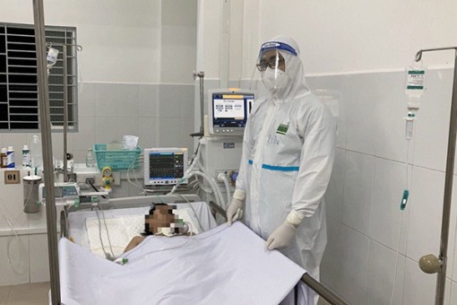 Cứu sống thai phụ nhiễm COVID-19 nguy kịch