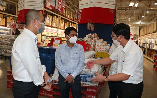 Hàng hóa đảm bảo phục vụ nhu cầu tiêu dùng người dân