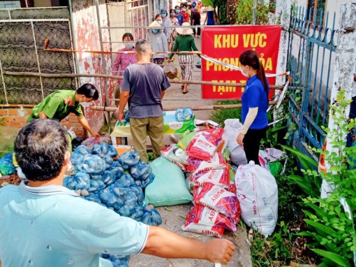 Quyết tâm kiểm soát, sớm đẩy lùi dịch bệnh