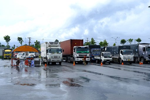 Cần Thơ: điều tiết xe ra, vào khu tập kết hàng hóa, tránh ùn ứ