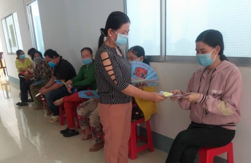 Hội viên, phụ nữ nâng cao ý thức đảm bảo an toàn giao thông 