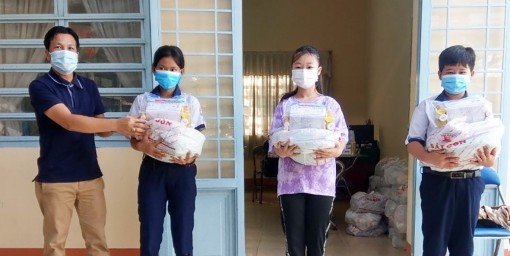 Đồng tâm vượt qua dịch bệnh