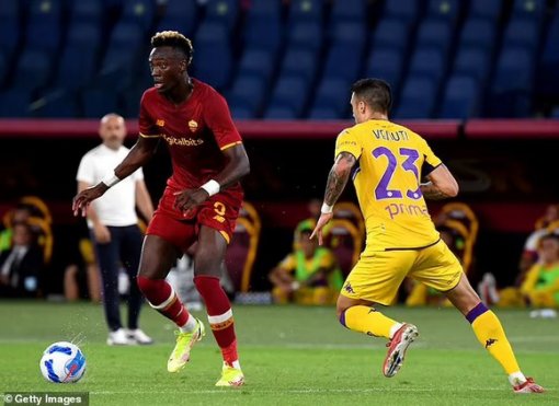 “Số 9” mới ở AS Roma