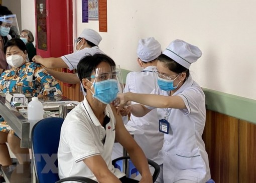 Ngày 27/8: Việt Nam ghi nhận 12.920 ca nhiễm, 356 ca tử vong