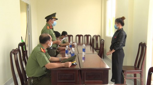 Tài khoản facebook “Na Na” bị phạt 7,5 triệu đồng vì đăng tin sai sự thật, xúc phạm uy tín của cơ quan, tổ chức